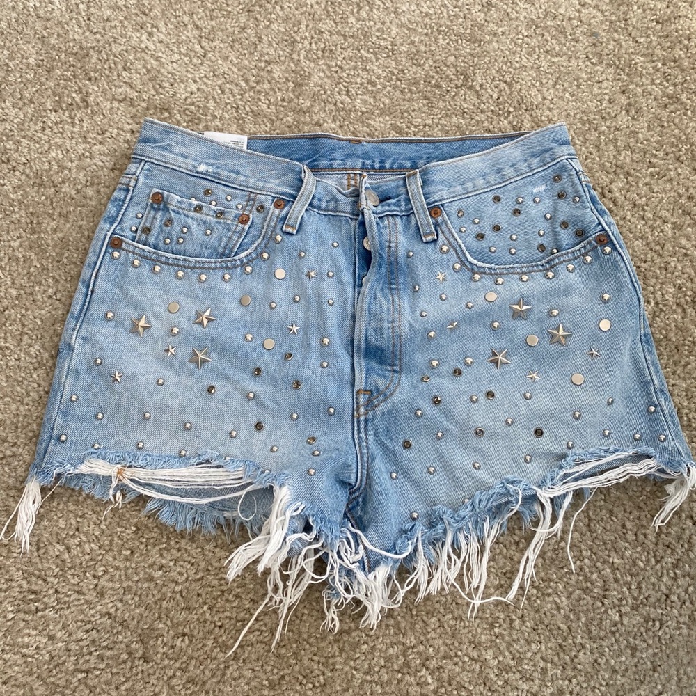 Levi’s High Waisted Shorts UO